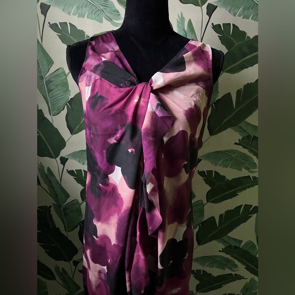 Ann Taylor LOFT Purple Watercolor Floral Shift Dress Size 4P - Picture 2 of 7